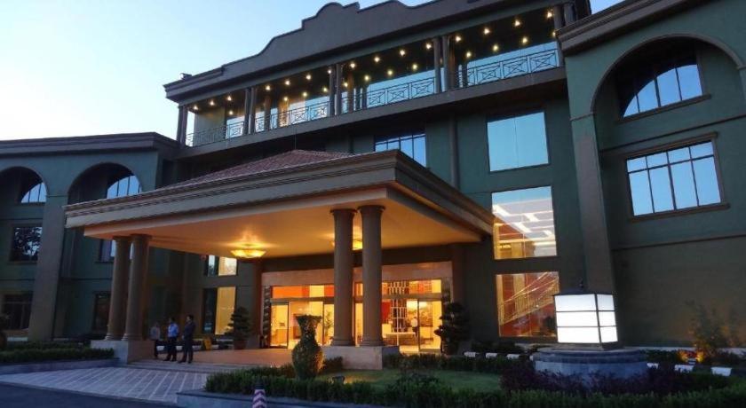 Dork Jumpa Hotel Vientiane Exterior foto